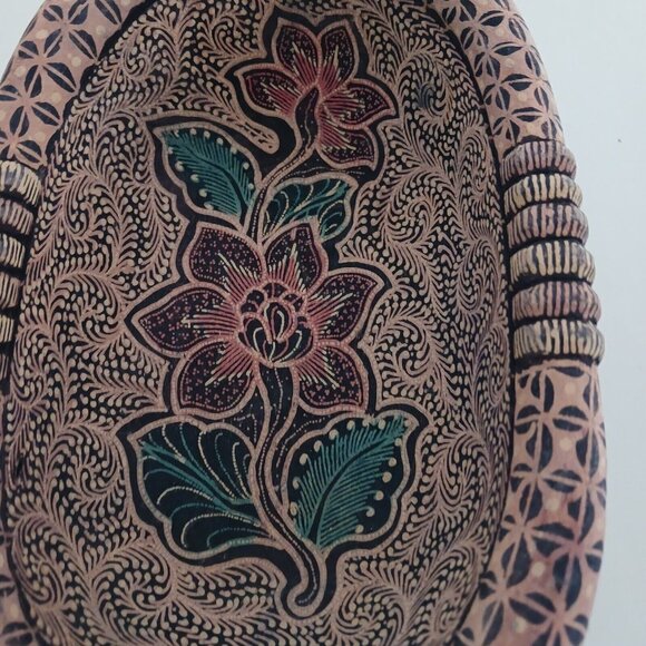 Beautiful Hand Carved Wooden Rustic Bohemian Bowl Flowers RARE Unmarked - Picture 3 of 10